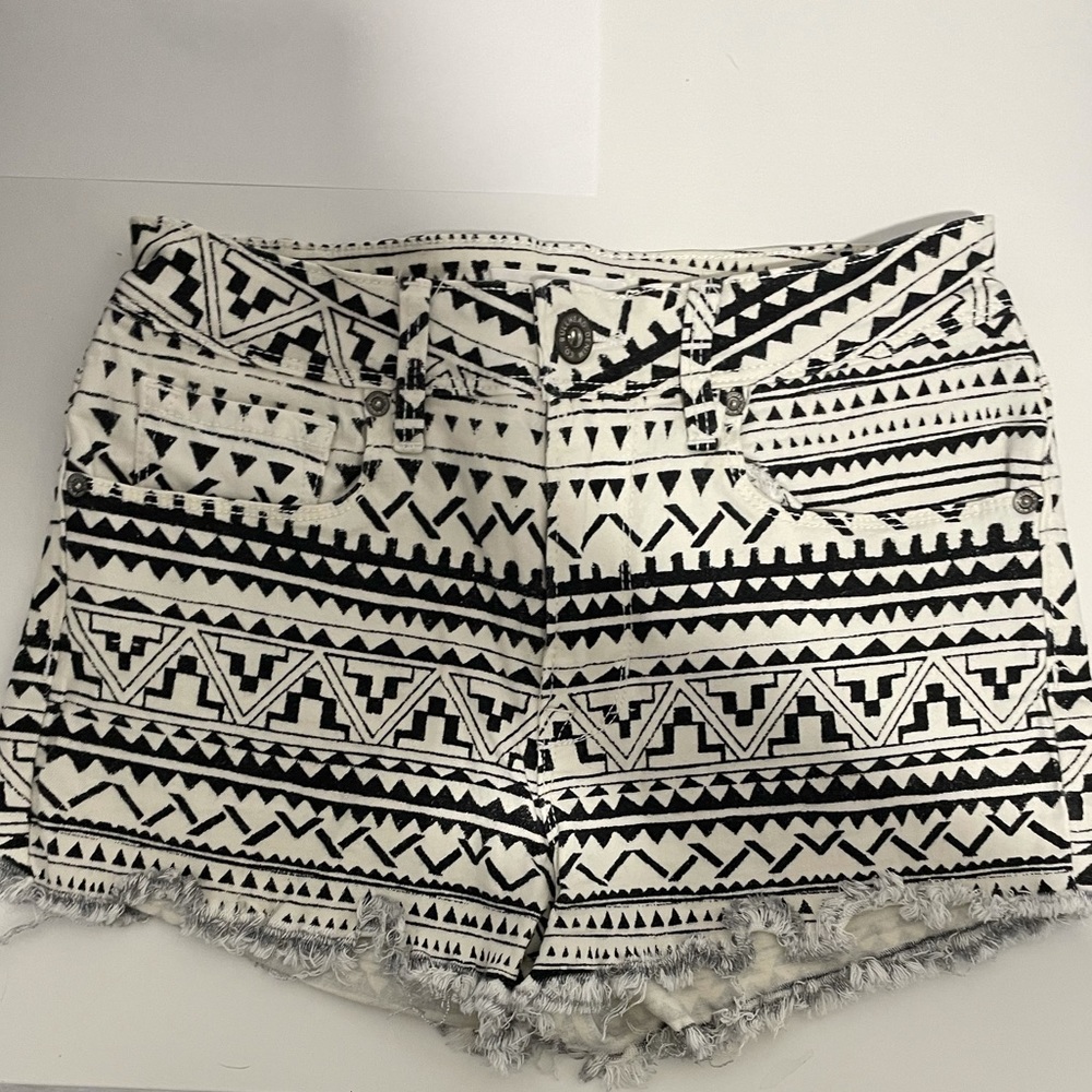 PACSUN Bullhead Frayed Shorts